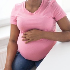 Pregnant woman visiting a dr