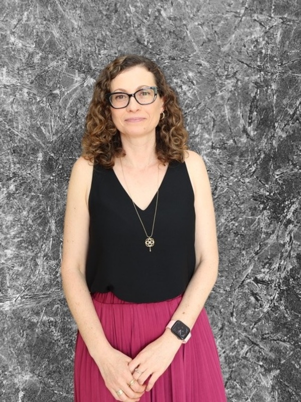 Dr Geula Hanin