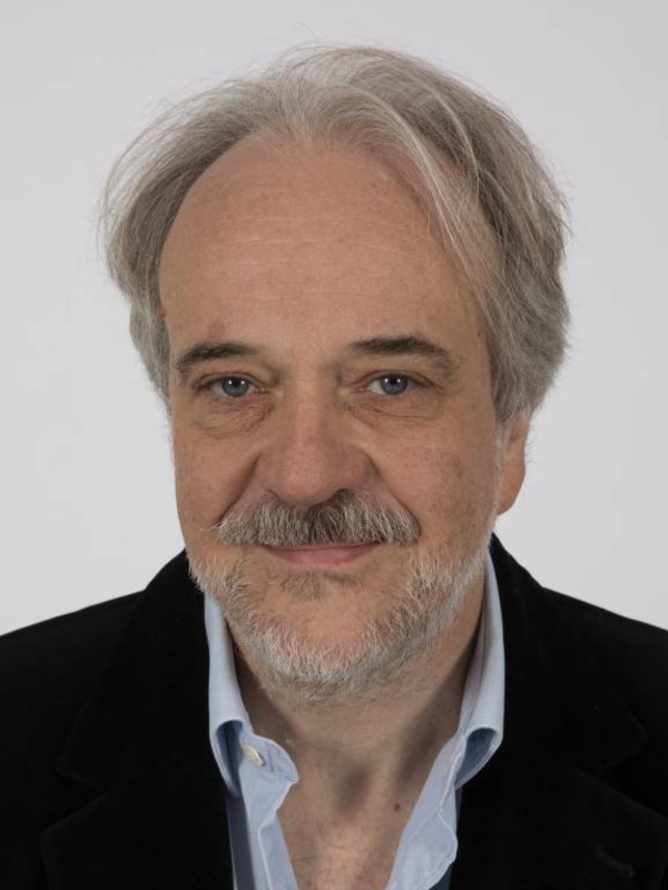 Dr Paul  Schofield